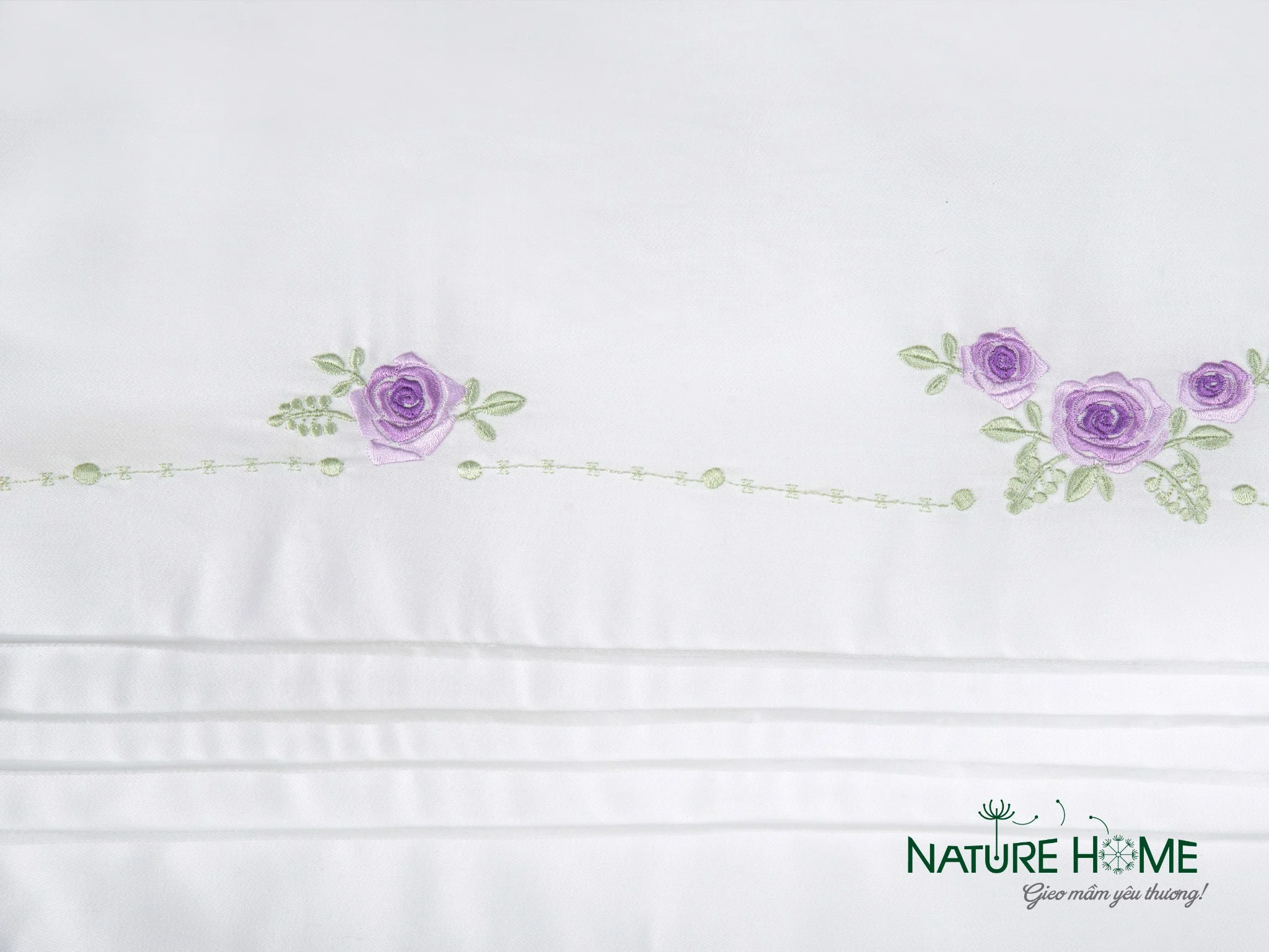 Chi tiết hoàn thiện trên Purple Rose